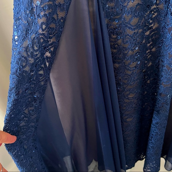 Alex Evenings Off the Shoulder Long Formal Gown - Picture 6 of 12